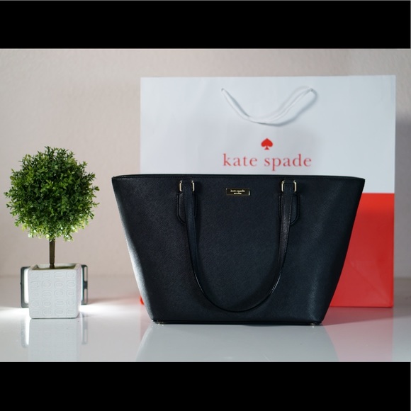 kate spade Handbags - SOLD KATE SPADE TOTE